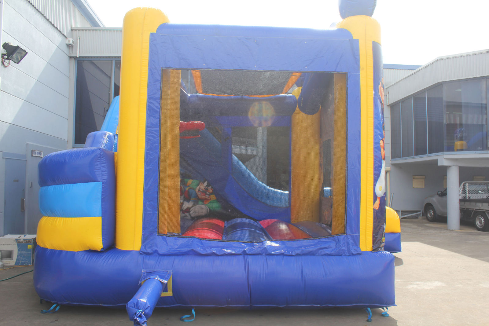 Jumping Castles For Hire - World Of Disney Jumping Castle C7